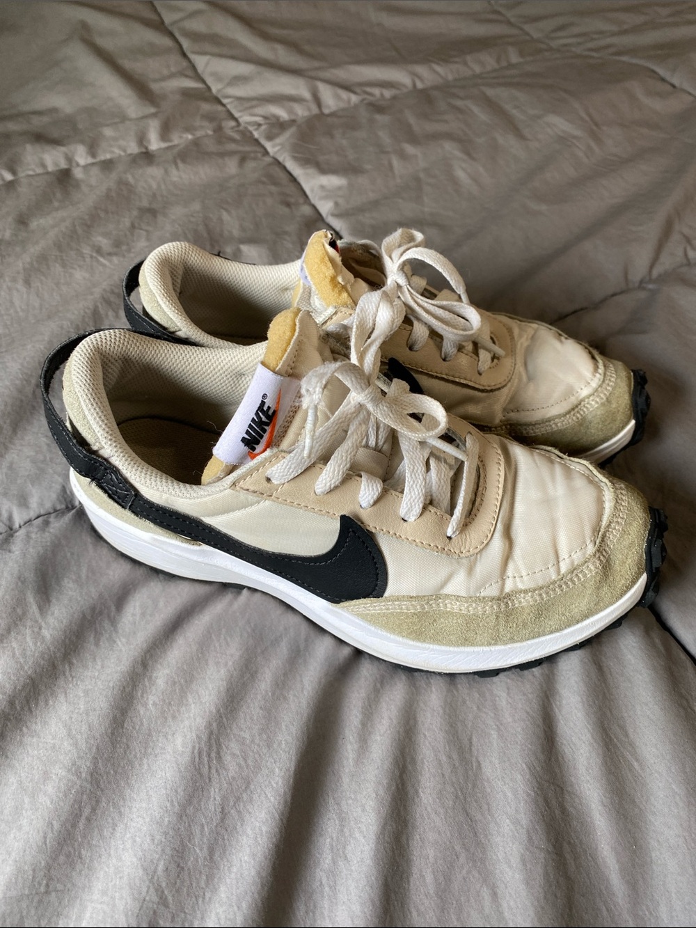Nike shoes sz 7